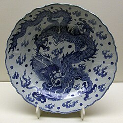 Chinese Ming dynasty blue-and-white porcelain dish with a dragon