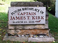 Plaque in Riverside, Iowa, to honor the "future birth" of Star Trek's character James T. Kirk
