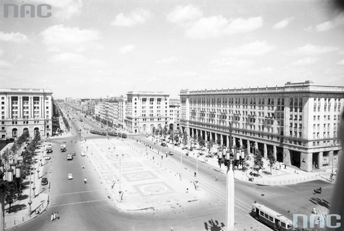 Prominent examples of urban design included Marszałkowska Housing Estate (MDM) in Warsaw.