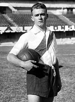 Di Stéfano with River Plate, where he debuted in 1945