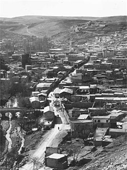 Downtown Amman in 1928, with the water stream Seil Amman seen on left, which later dried up and was roofed in the 1960s.
