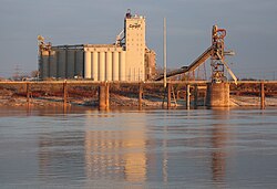 Cargill barge loading facility on the Mississippi River opposite St. Louis