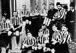 Team of Alumni that defeated South Africa in 1906. The Southafricans were one of several British teams that toured Argentina in the 20th. century