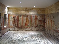 Wall paintings and floor mosaics in Zeugma