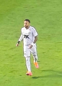 Neymar playing for Santos in 2025