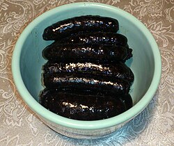 Oven-cooked Estonian verivorst