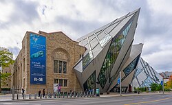 Royal Ontario Museum in fall of 2021