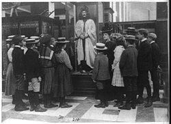 A school field trip to the Smithsonian Institution, c. 1899