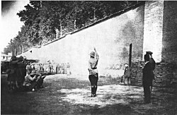 Execution of a Kemalist by the British forces in Izmit (1920)