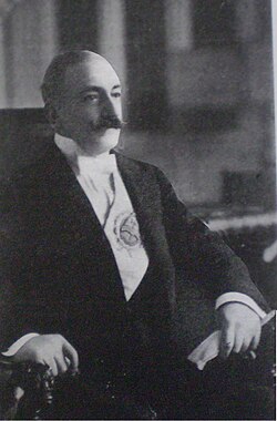 Sáenz Peña with the presidential sash