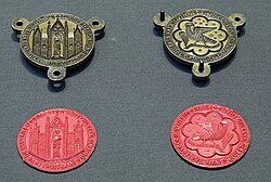 Two-sided pendent seals from Inchaffray Abbey in Scotland, late 13th century, now in the British Museum.[18]
