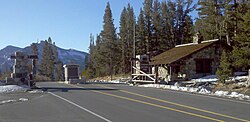 Eastern entry station to Yosemite National Park
