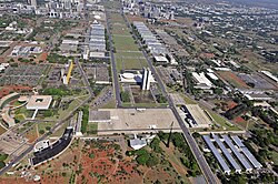 Praça dos Três Poderes (Three Powers Plaza)