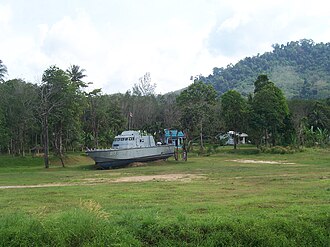 Thai Navy boat stranded almost 2 km (1.2 mi) inland