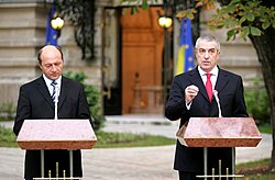 Tăriceanu with Traian Băsescu on 25 October 2005