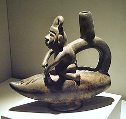 Chimú vessel representing a fisherman on a caballito de totora (reed watercraft), 1100–1400 – Museum of the Americas (Madrid)
