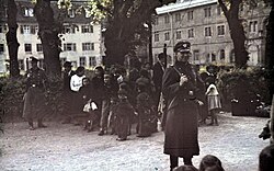 Sinti and other Roma about to be deported from Germany, 22 May 1940