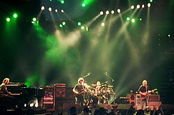 Phish performing in December 1999