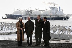 Andrew, Russian president Dmitry Medvedev, Japanese prime minister Tarō Asō, and Minister of Economic Affairs of The Netherlands Maria van der Hoeven visit the Sakhalin-II oil and gas project in the Russian Far East, 2009