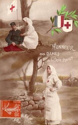 French postcard celebrating the role of Red Cross nurses during the First World War, 1915