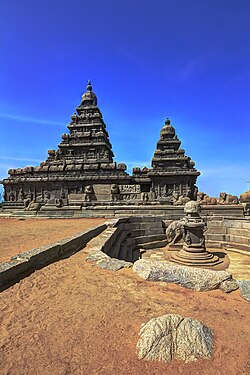 The Hindu Shore Temple at Mahabalipuram was built by Narasimhavarman II.