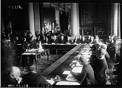 Mehmed Hâdî Pasha signs the Treaty of Sèvres