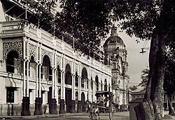 The opening of Philippine trade to the world gave rise to business and imposing edifices that made Manila the 'Paris of Asia'. La Insular Cigar Factory is one of the most popular.
