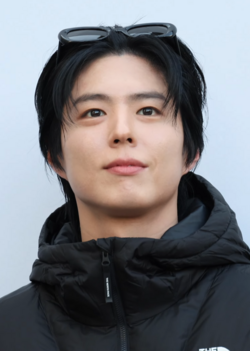 Park Bo-gum's performance in Reply 1988 (2015–2016) achieved the highest weekly topicality score of any drama actor from 2015 to 2024. Furthermore, he holds the record for achieving the most first-rank placements in weekly topicality for an actor, with a cumulative total of 26 times across four of his dramas between 2015 and 2024.