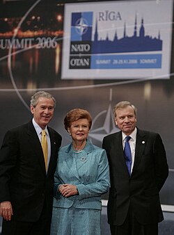 Vīķe-Freiberga with U.S. President George W. Bush and NATO Secretary General Jaap de Hoop Scheffer, at the NATO Summit in Riga 2006