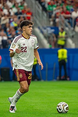Cubarsí playing for Spain against France in the 2026 FIFA World Cup semi-finals