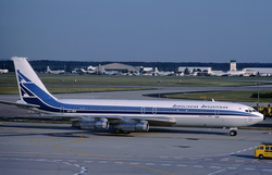 A Boeing 707-320B at Frankfurt Airport in 1976