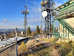 Radio towers at Pine Hill lookout