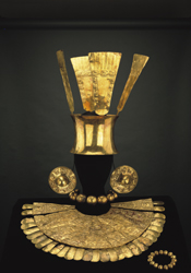Gold adornments of the Chimú dated to about 1300 – Larco Museum