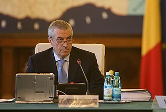 Tăriceanu at a cabinet meeting in 2007